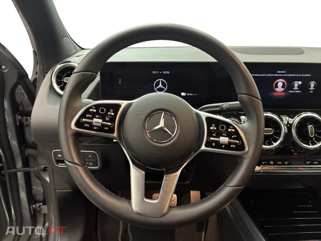 Mercedes-Benz GLA 250 e Business Line 8G-DCT