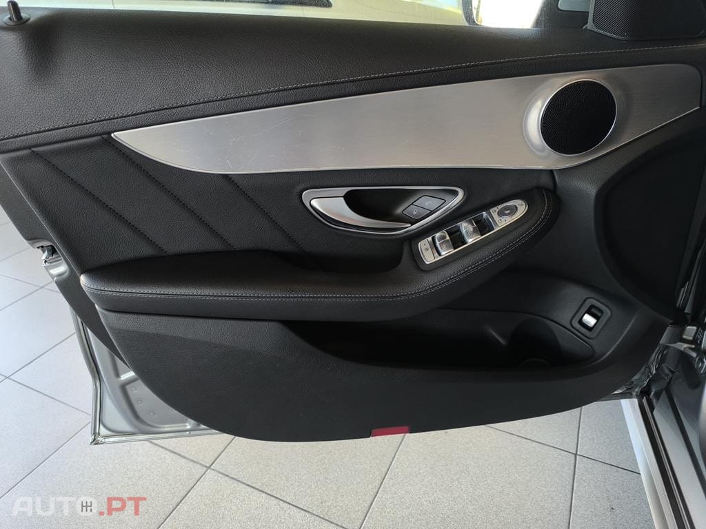 Mercedes-Benz C 300 BlueTEC Hybrid AMG Line