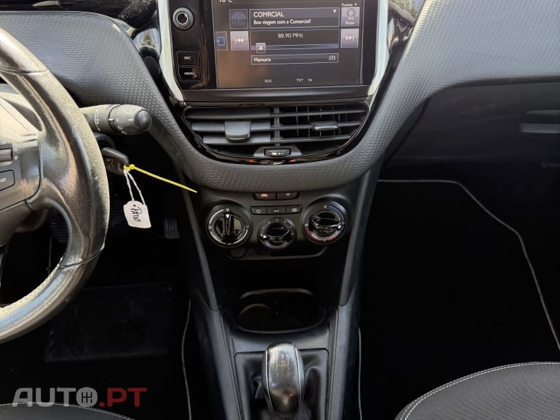 Peugeot 208 1.6 e-HDi Active