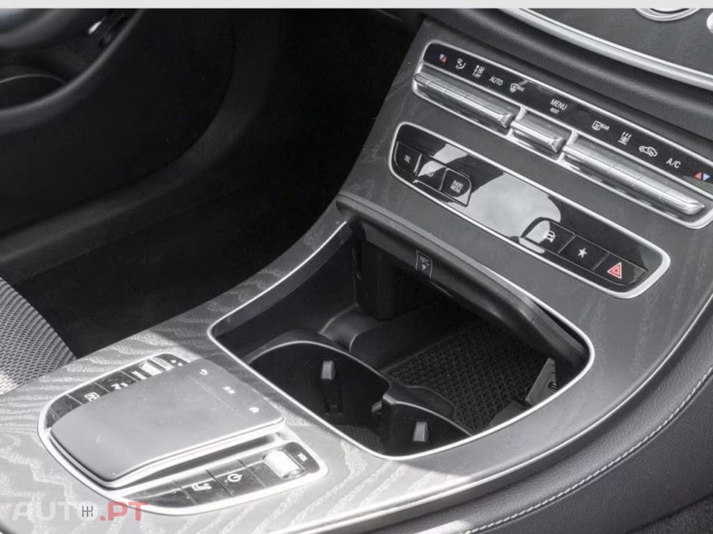 Mercedes-Benz E 300 I.V.A DEDUTIVEL  e T AVANTGARDE