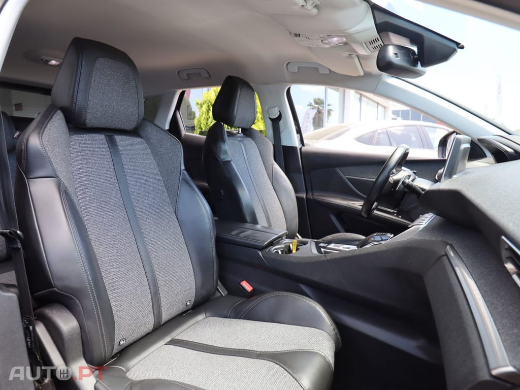 Peugeot 3008 1.6 BlueHDi Style EAT6