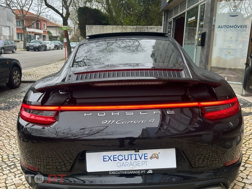Porsche 911 Carrera 4 PDK
