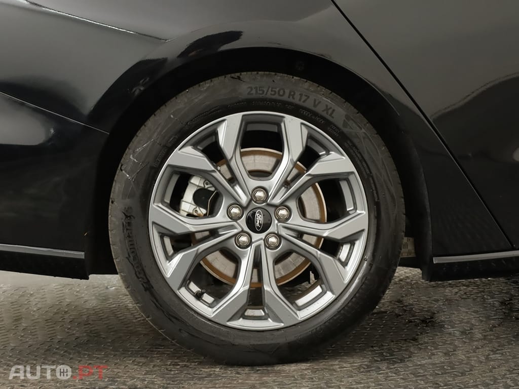 Ford Focus Focus SW 1.0 EcoBoost MHEV ST-Line X Aut.