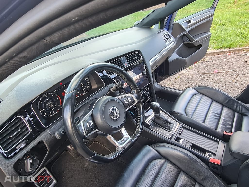 Volkswagen Golf 1.6 TDI R-Line DSG