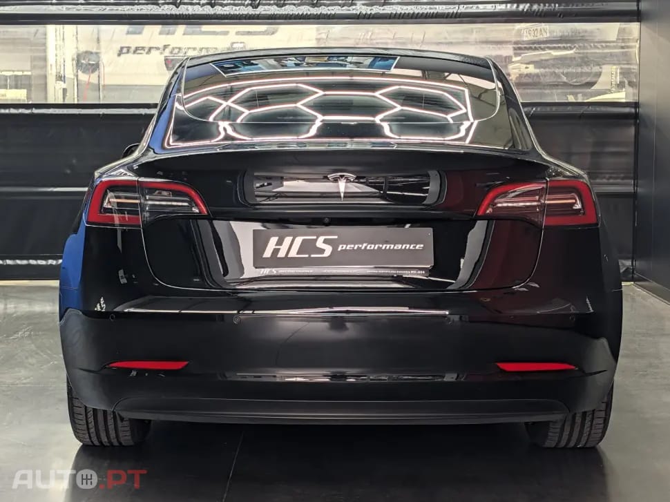 Tesla Model 3 Tração Traseira