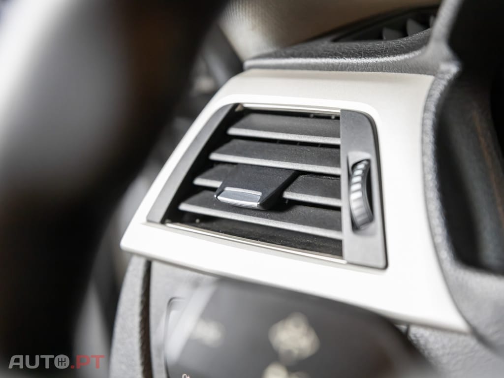 BMW 320 D Look M performance