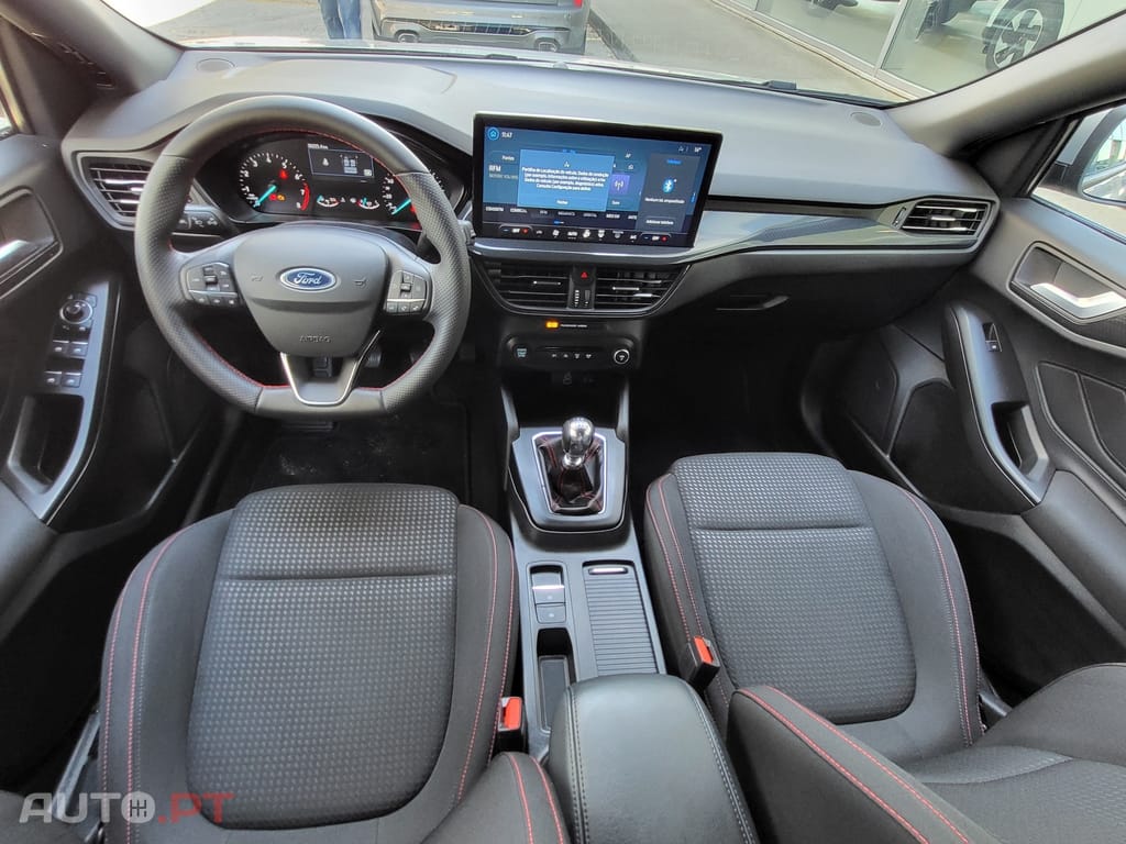 Ford Focus 1.0 EcoBoost MHEV ST-Line