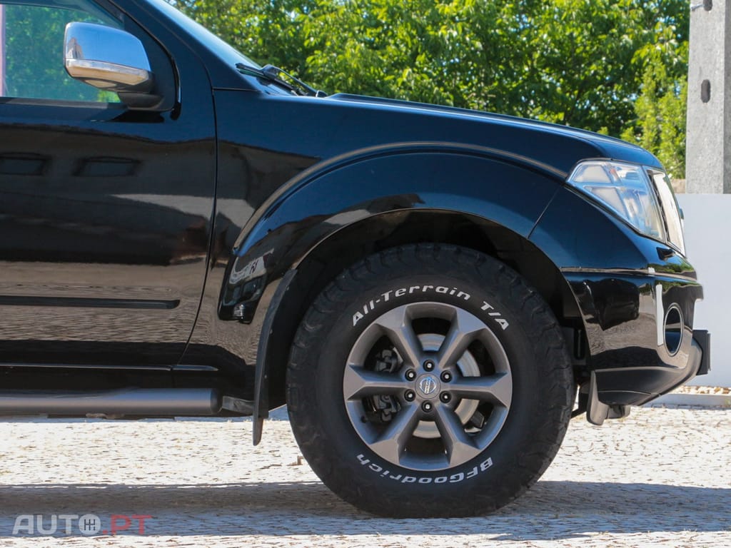 Nissan Navara 2.5 dCi CD LE