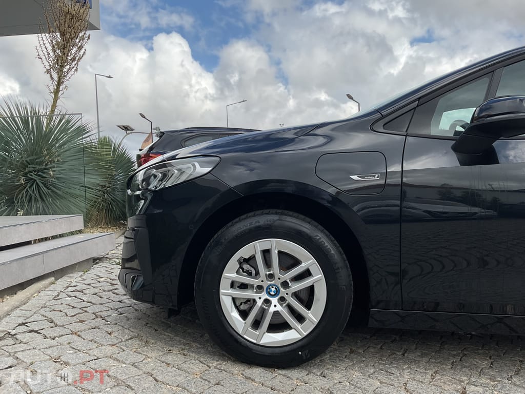 BMW 225 e xDrive