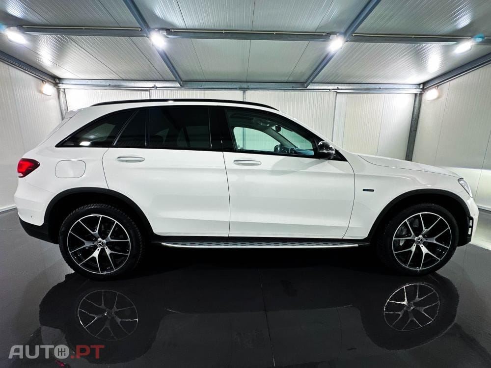 Mercedes-Benz GLC 300 de 4Matic 9G-TRONIC AMG Line
