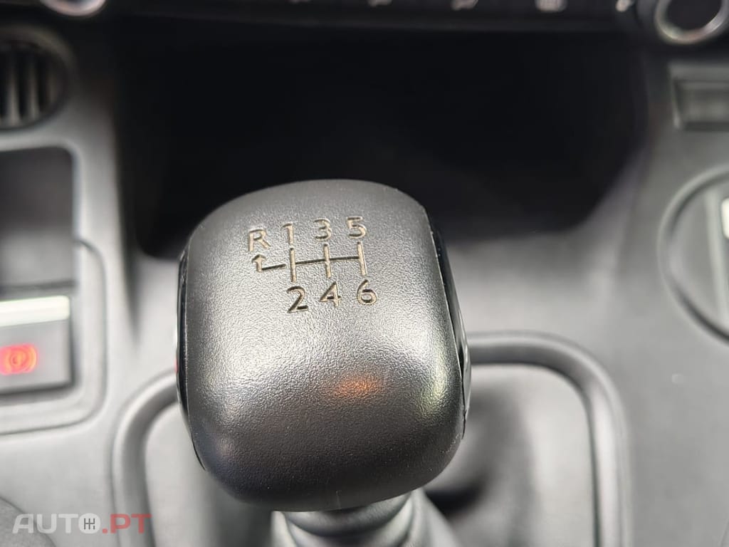 Peugeot Partner 1.5 BlueHDi Pro Longa