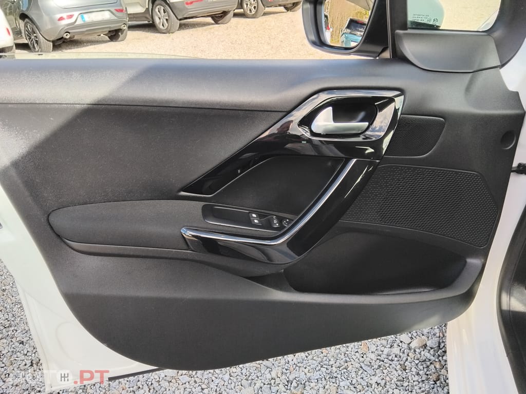 Peugeot 208 I 1.5 BlueHDi VAN