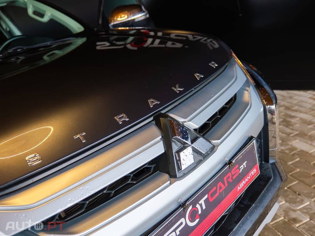 Mitsubishi L200 2.3 DI-D Strakar CD Intense 4WD