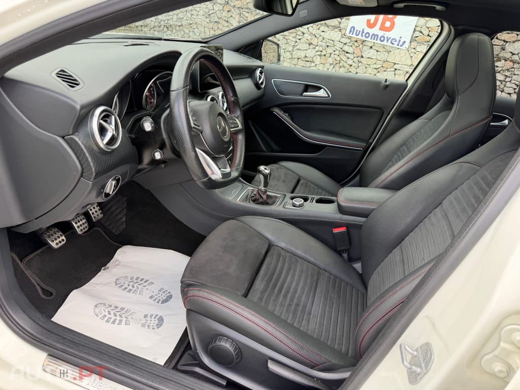 Mercedes-Benz A 180 d AMG Line