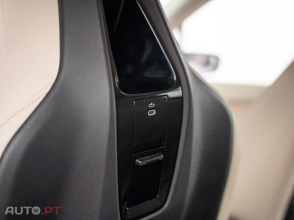 BMW iX xDrive 40