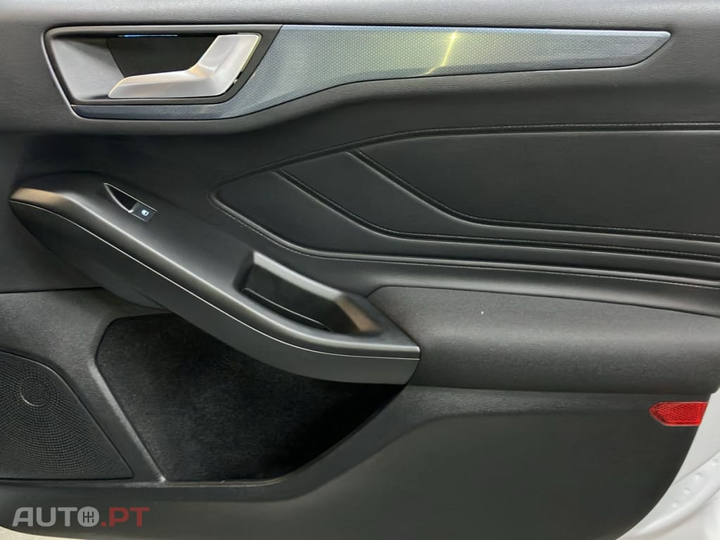 Ford Focus 1.0 EcoBoost MHEV Active X Aut.