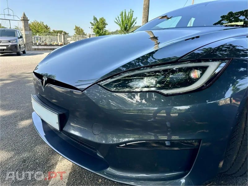 Tesla Model S Plaid AWD