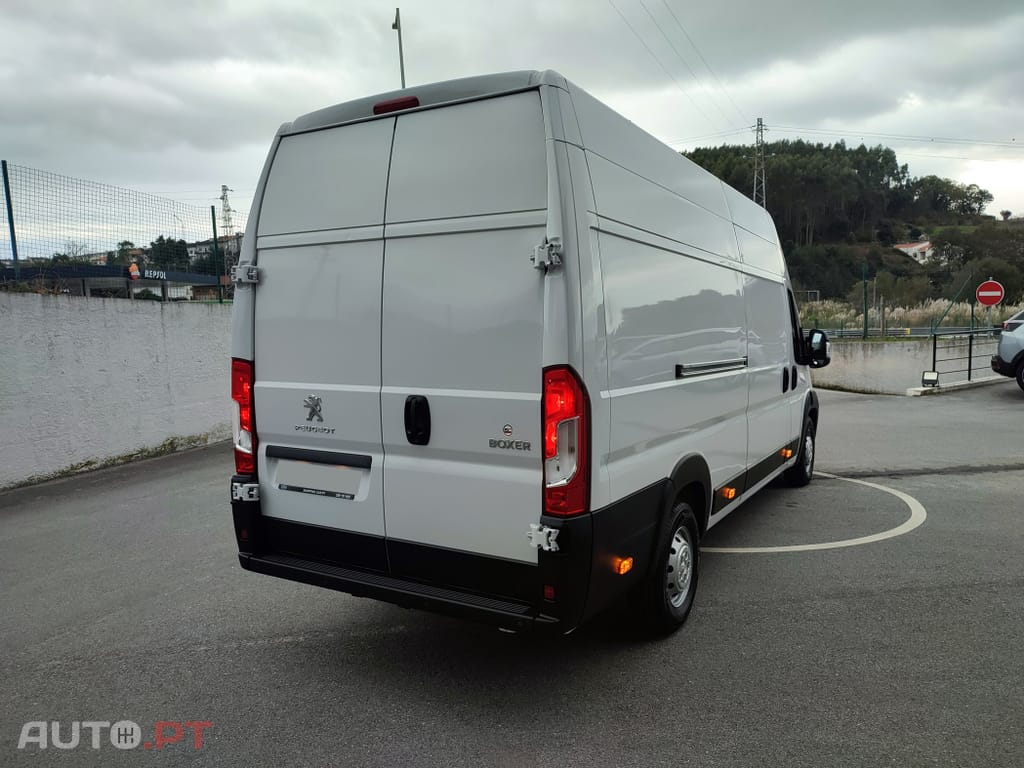 Peugeot Boxer 2.2 BlueHDi 435 L4 CD