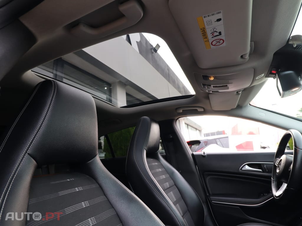 Mercedes-Benz CLA 180 d 7G-DCT Urban