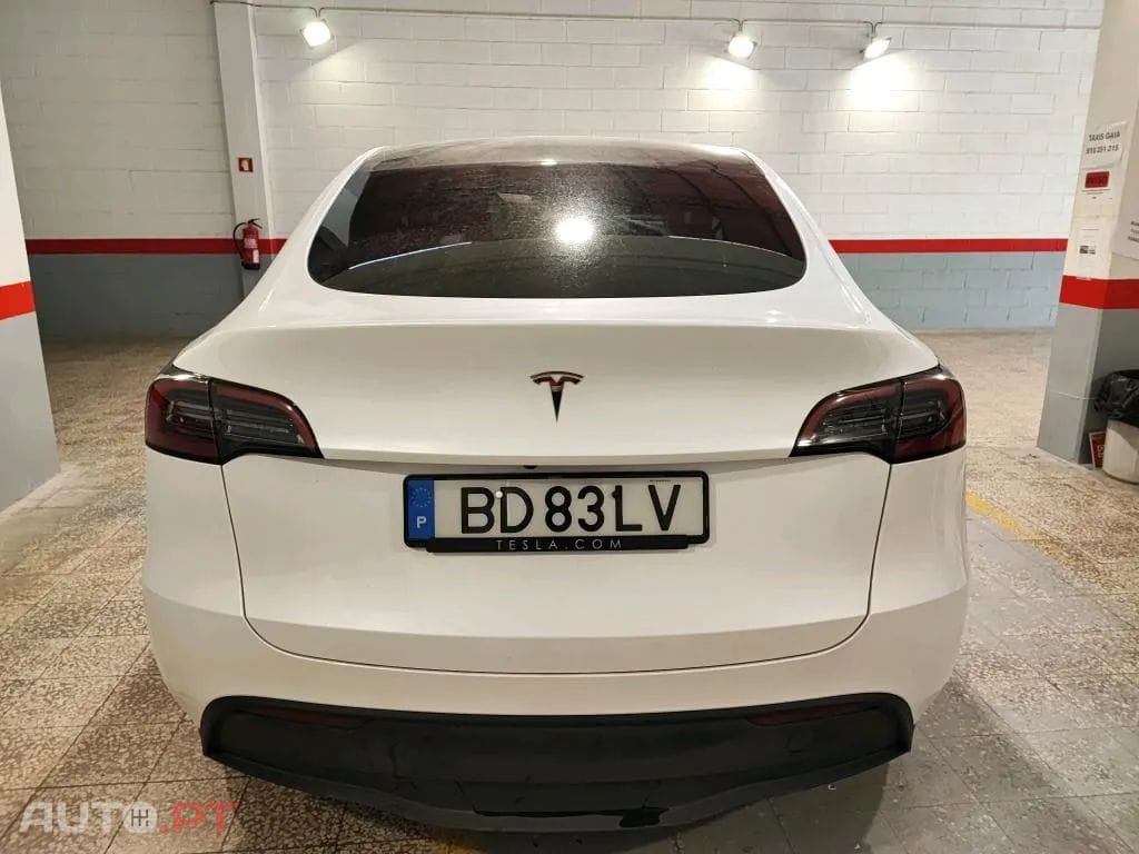 Tesla Model Y Tração Traseira