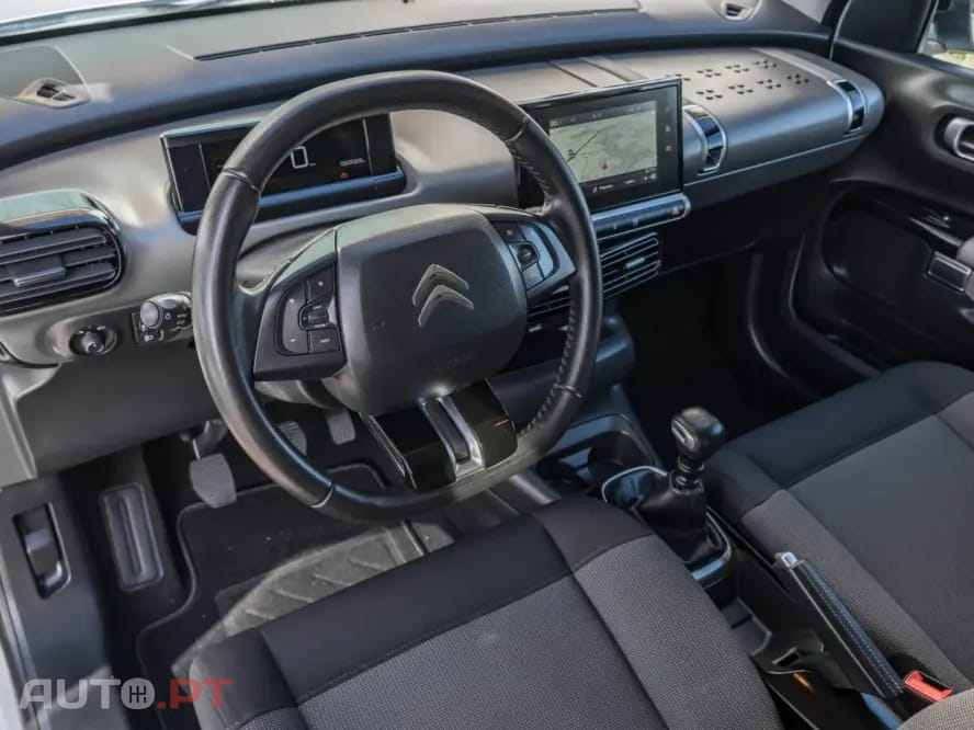 Citroen C4 Cactus 1.2 PureTech Shine