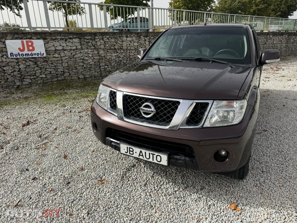 Nissan Navara 2.5 dCi CD LE 4WD