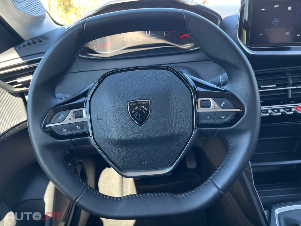 Peugeot 208 1.2 PureTech Like