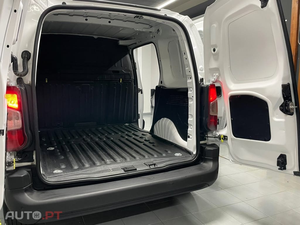 Peugeot Partner 1.6 BlueHDi L1 Pro 3L