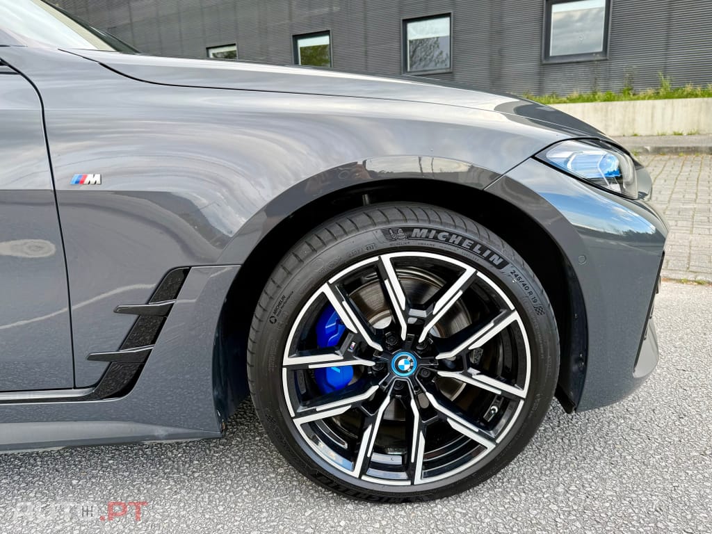 BMW i4 eDrive40 Desportiva M