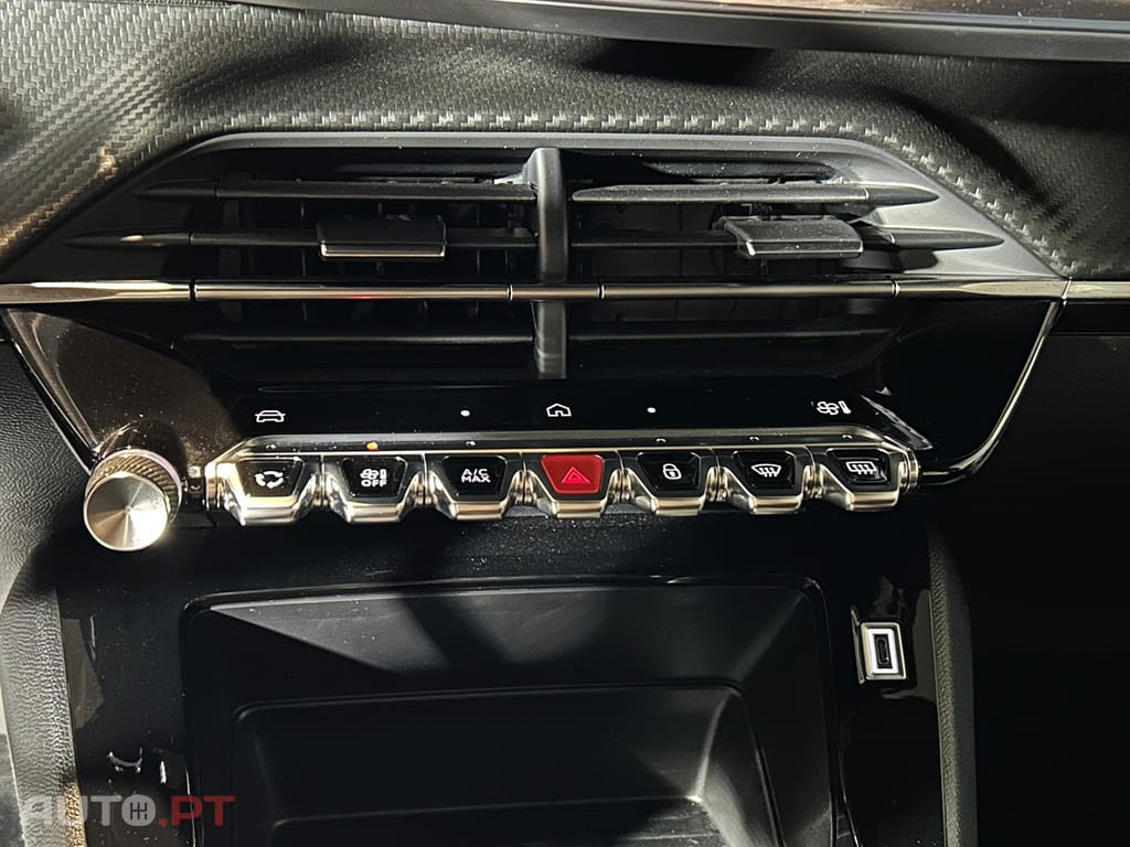 Peugeot 2008 1.2 PureTech Active Pack