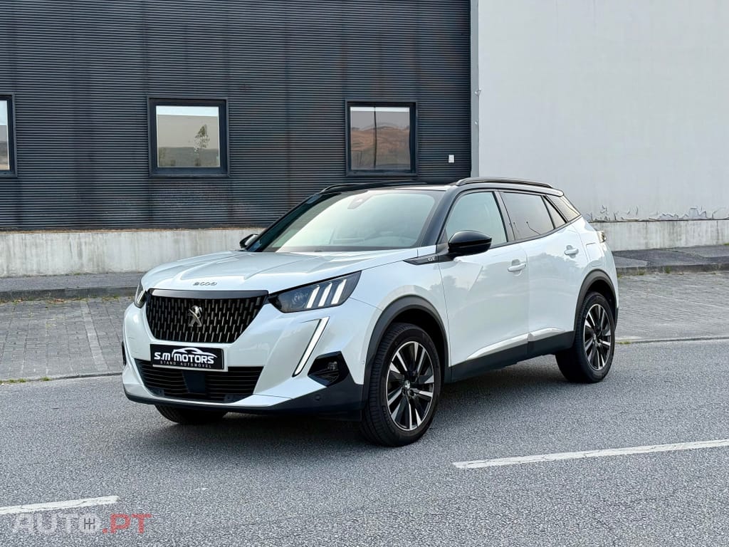 Peugeot 2008 PureTech 155 EAT8 GT