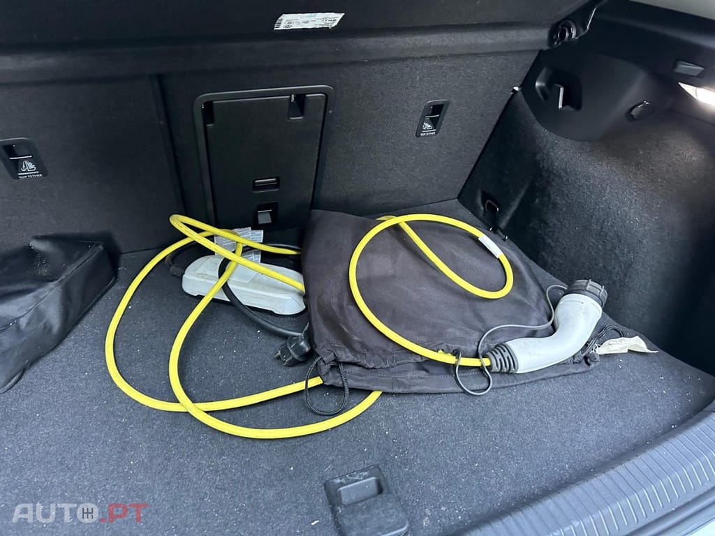 Volkswagen Golf 1.4 TSI e-Hybrid DSG