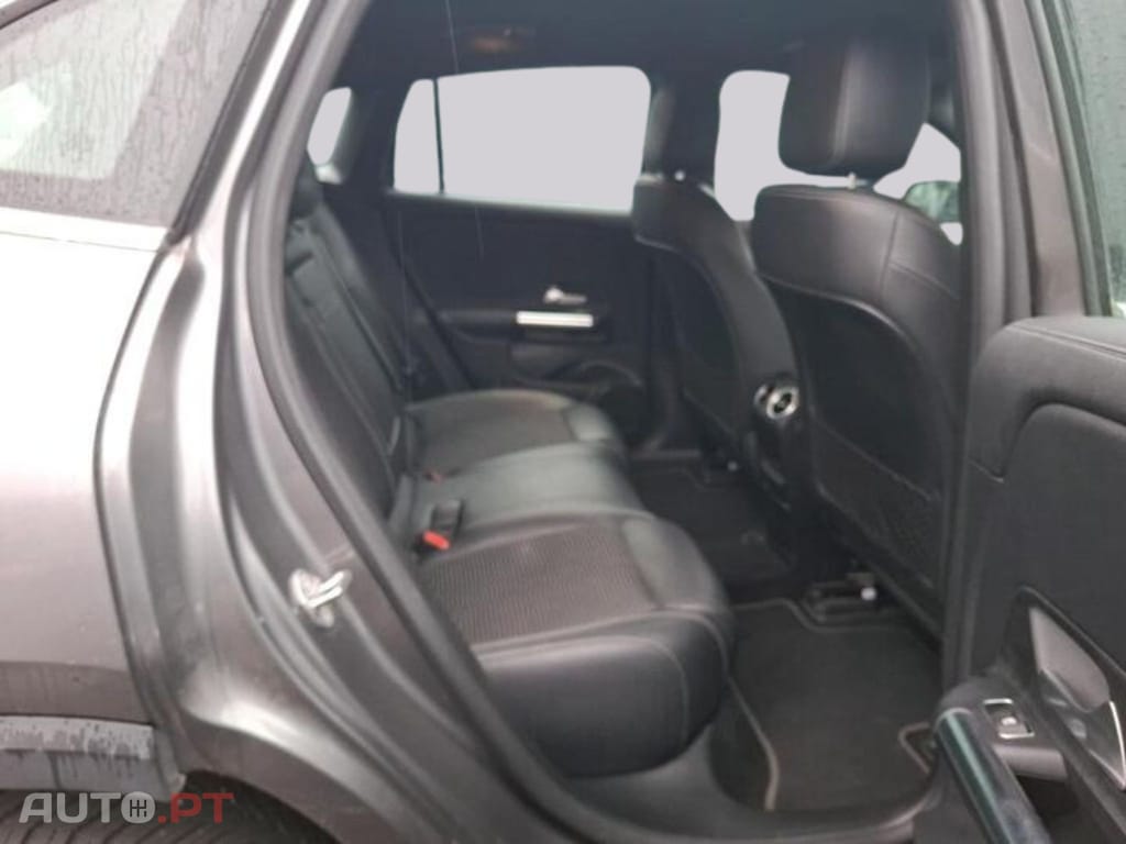 Mercedes-Benz EQA 250 67KWH 