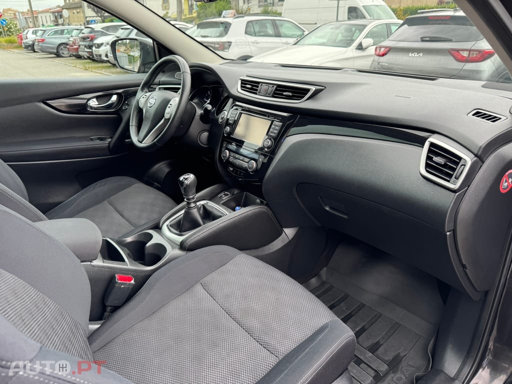 Nissan Qashqai 1.5 dCi N-Connecta 18