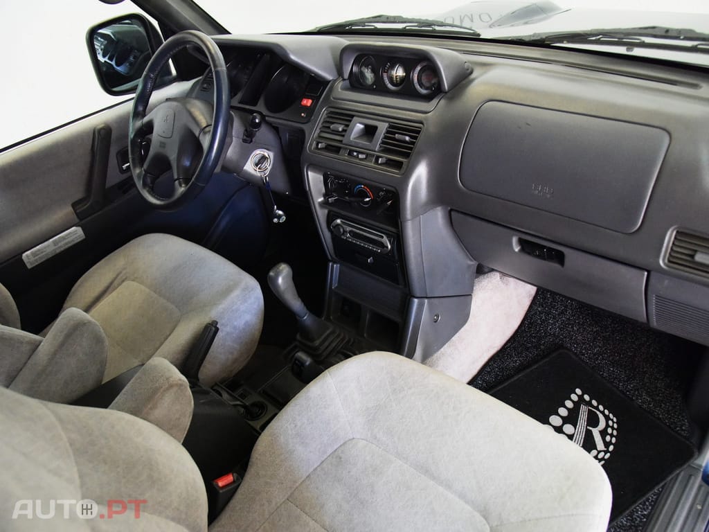 Mitsubishi Pajero 2.8 TD GLX Longo