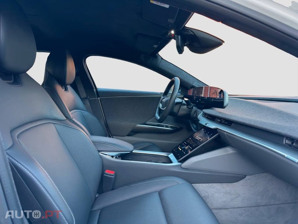 Lucid Air Pure AWD