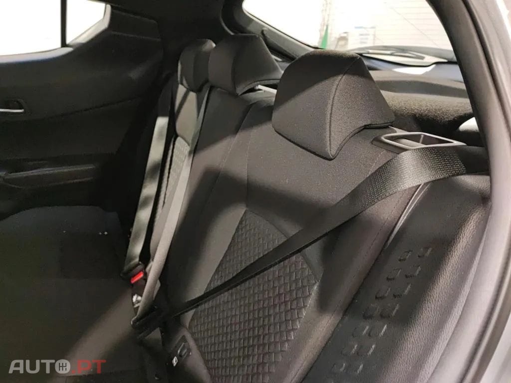 Toyota C-HR 1.8 Hybrid Comfort