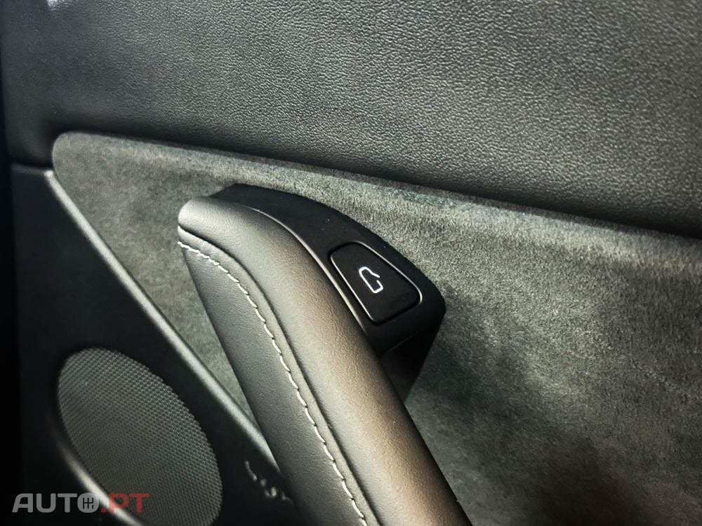 Tesla Model Y Long Range Dual Motor AWD