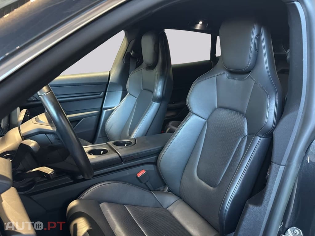 Porsche Taycan 4S I.V.A DEDUTIVEL 