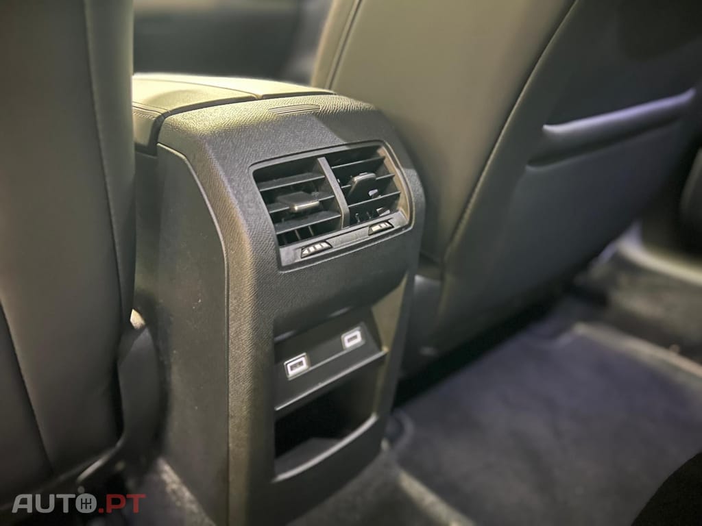 Citroen C5 X 1.6 Hybrid Shine Pack e-EAT8