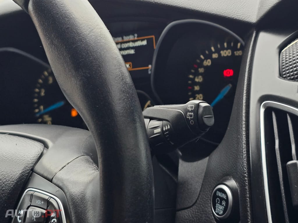 Ford Focus SW 1.0 EcoBoost Titanium