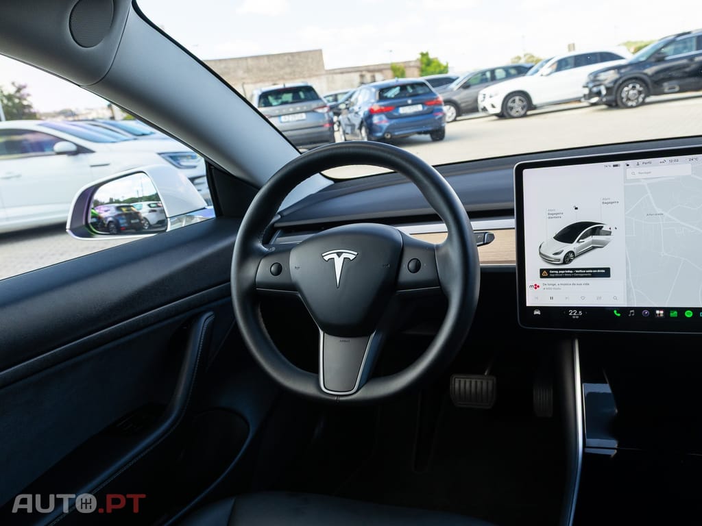 Tesla Model 3 Standard RWD