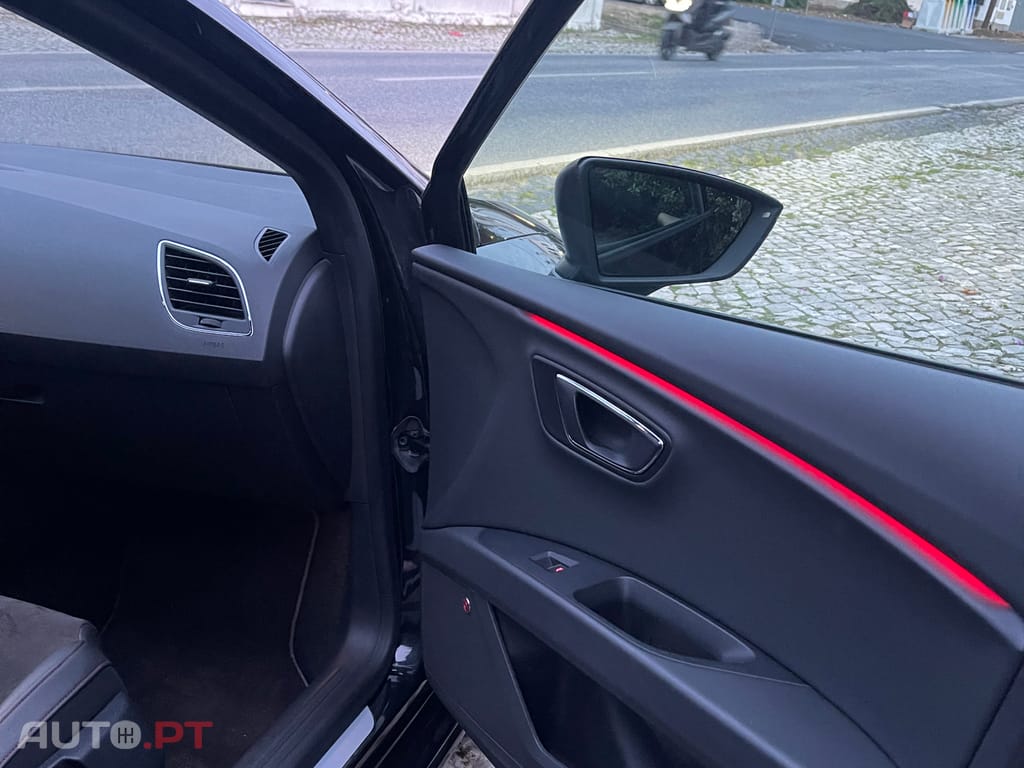 Seat Leon Seat Leon ST FR DSG Black Matt Edition