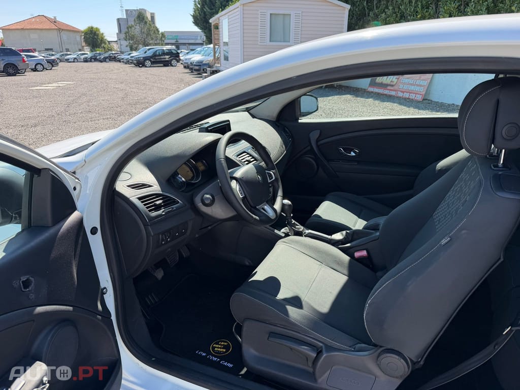 Renault Mégane Coupe 1.5 dCi Dynamique CO2 Champion
