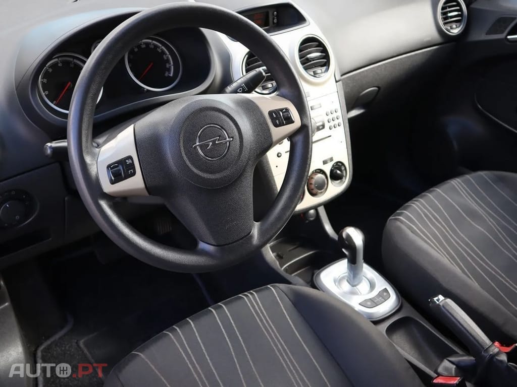 Opel Corsa 1.2 Enjoy Easytronic