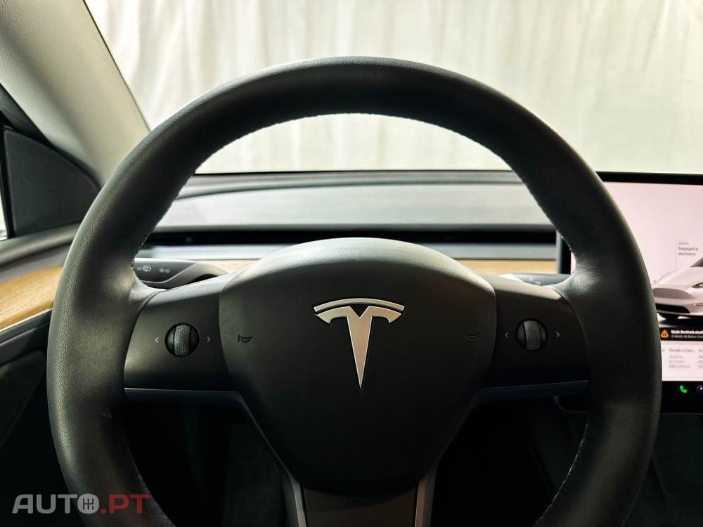 Tesla Model Y Long Range Dual Motor AWD