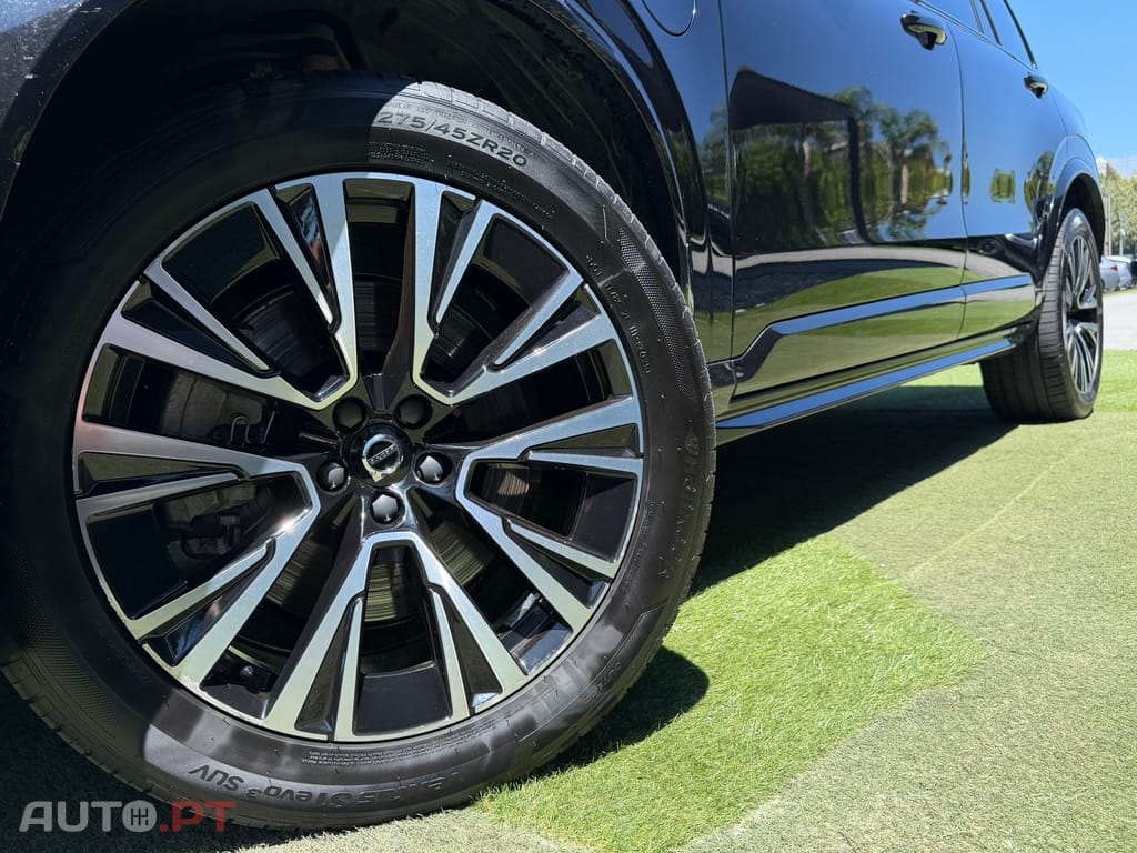 Volvo XC90 2.0 T8 PHEV Ultimate Dark AWD
