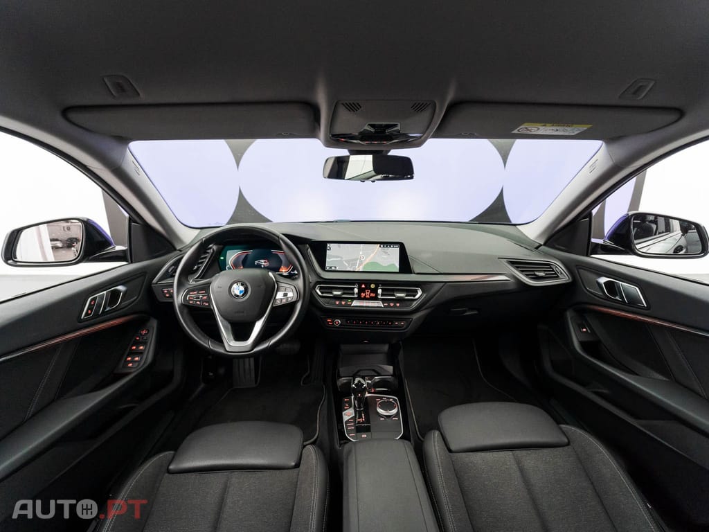 BMW 218 i Advantage