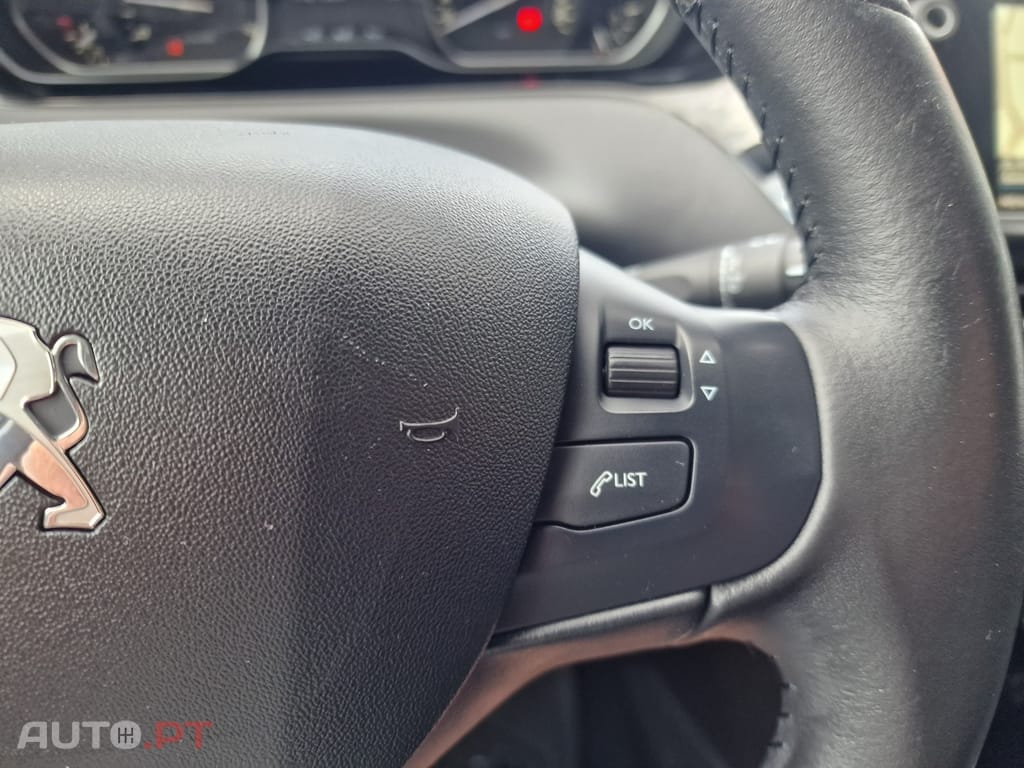 Peugeot 208 1.5 HDI STYLE