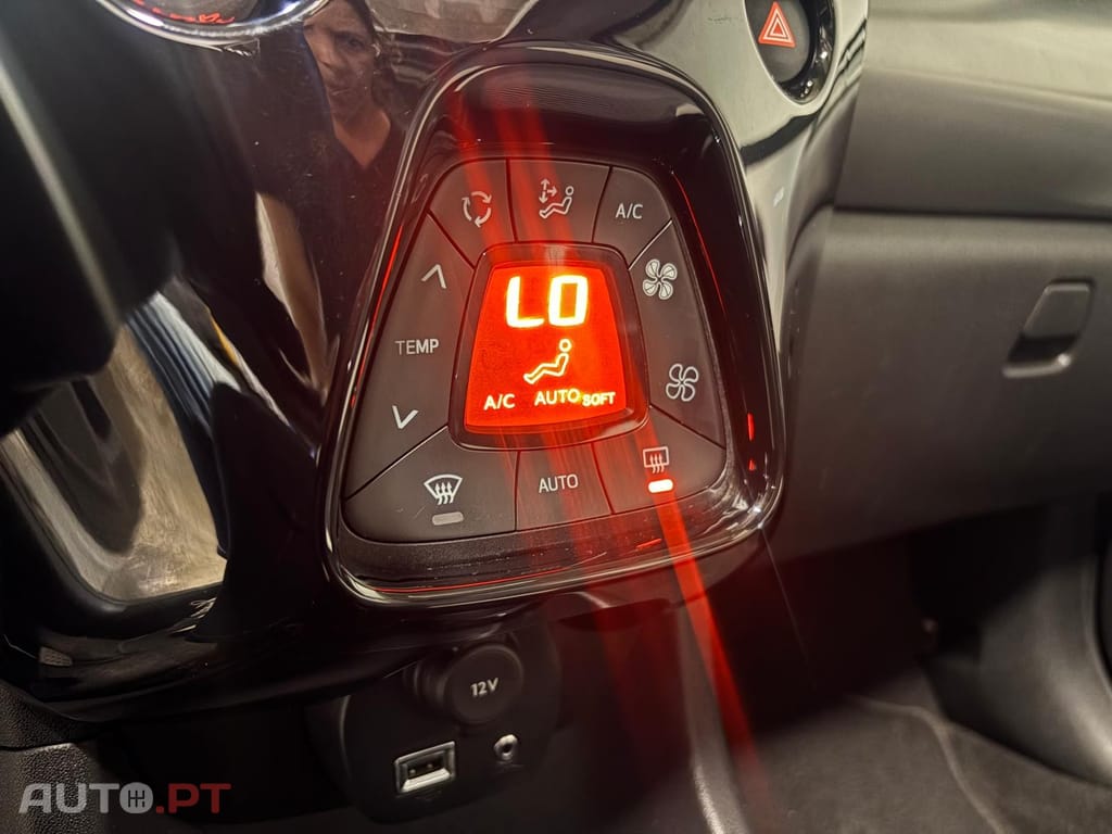 Peugeot 108 Top! 1.2 VTi Allure + ADML